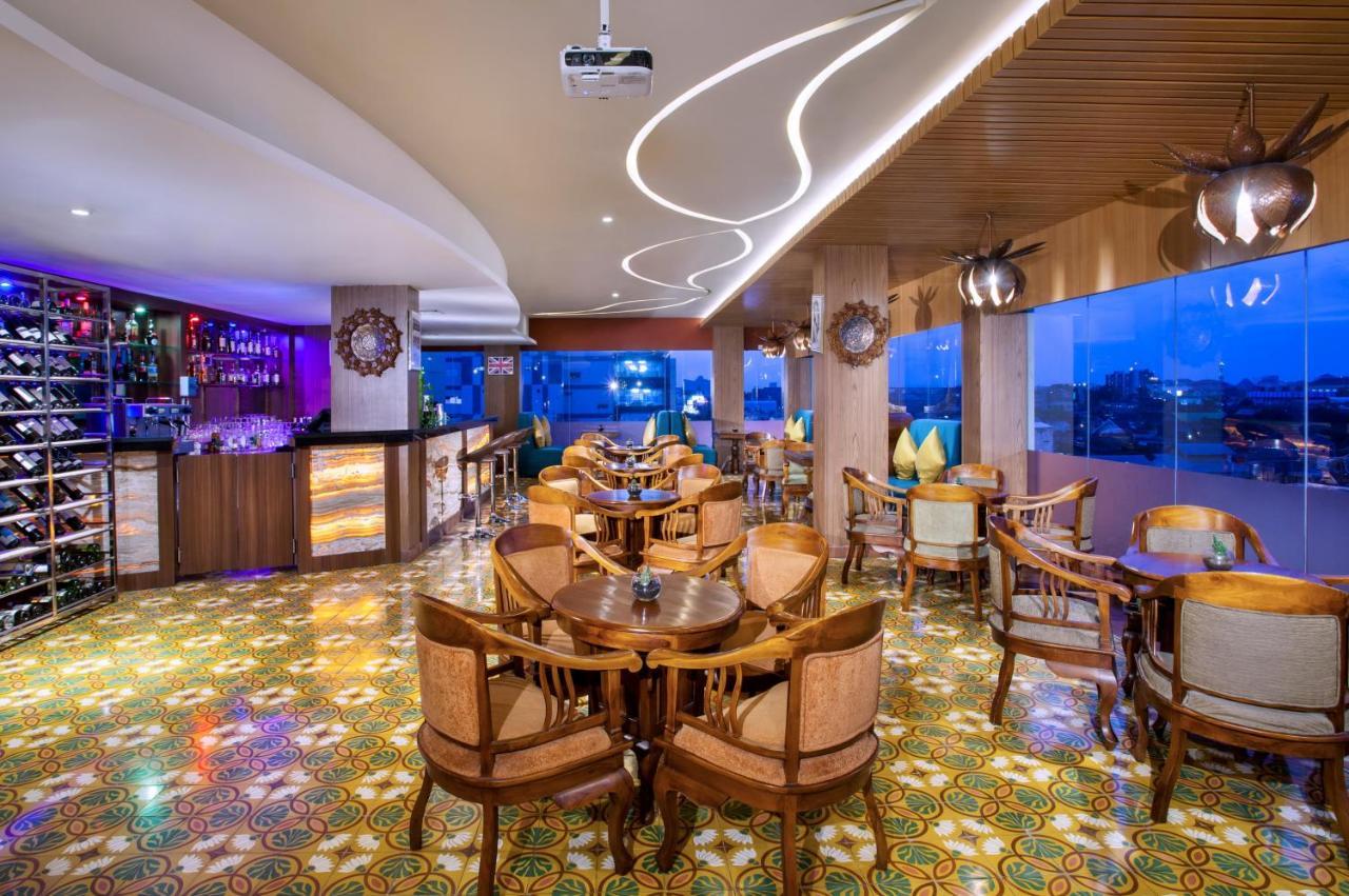 Grand Mercure Yogyakarta Adi Sucipto Pakualaman Exterior foto